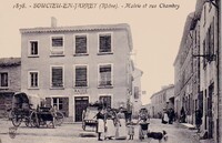 Mairie et rue Chambry