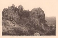 Massif de Rochers dans la Montagne