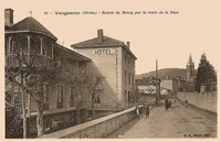 Entrée du Bourg par la route de la Gare