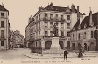 Rue et Place du Port Villier