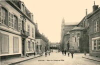 Place de L'Hôtel de Ville 