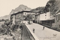 Saint-Michel-de-Maurienne - Place du Marché