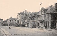 Place e L'Hôtel de Ville