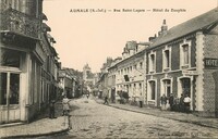 Rue Saint-Lazare - Hôtel du Dauphin