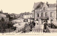 La Passerelle du Chemin de Fer et la Rue  Thiers