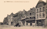 Péronne - Une Partie de la Grande Place, Côté Ouest