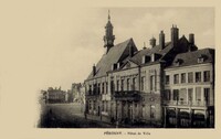 L'Hôtel de Ville 