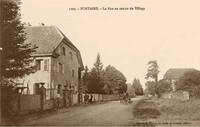 La Rue au centre du Village