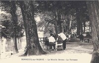 Bonneuil-sur-Marne - Le Moulin Bateau - La Terrasse