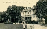 Choisy-le-Roi - L'Hôtel de Ville et le Parc