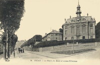 La Mairie, les Écoles et avenue d'Ormesson