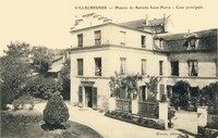 Maison de Retraite Saint-Pierre -Cour principale