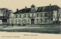 Pontoise - L'Hôtel de Ville 