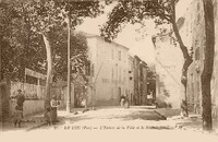 L'Entrée de la Ville et le Nouvel Hôtel