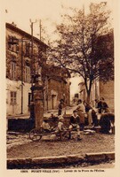 Puget-Ville - Lavoir de la Place de l'Eglise