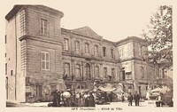 L'Hôtel de Ville 