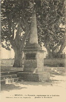 Bédoin - La Pyramide, emplacement de la Guillotine pendant la Révolution