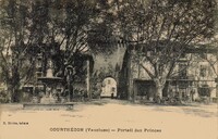 Courthézon - Portail des Princes