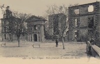 La Tour-d'Aigues - Porte principale du Château