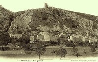 Monieux - vue Générale