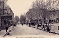 Pertuis - Place du Quatre Septembre et le Cours