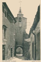 Roussillon - Une Rue du Village