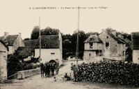 La Roche-Posay - Le Pont de l'Arceau -coin du Village