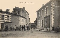 Ligugé - Place de la Gare