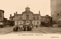 L'Hôtel de Ville 