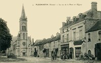 La rue de la Poste et l'Église