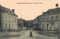 Scorbé-Clairvaux - Place de la Poste